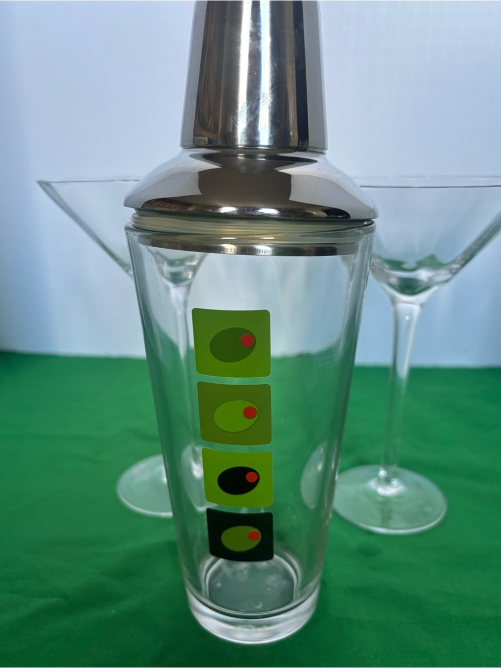 Retro Stainless Top Glass Cocktail Shaker with Olive Motif - Green